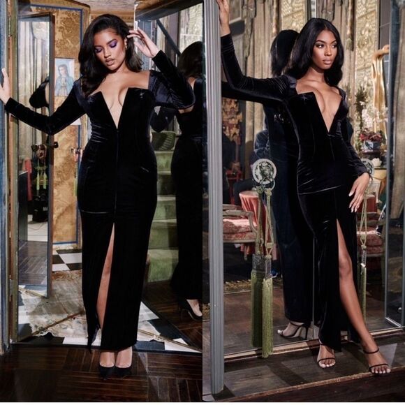 NWOT House of CB Charlotte Deep Plunge Velvet Sexy Slit
Dress in Size XS - Picture 13 of 13